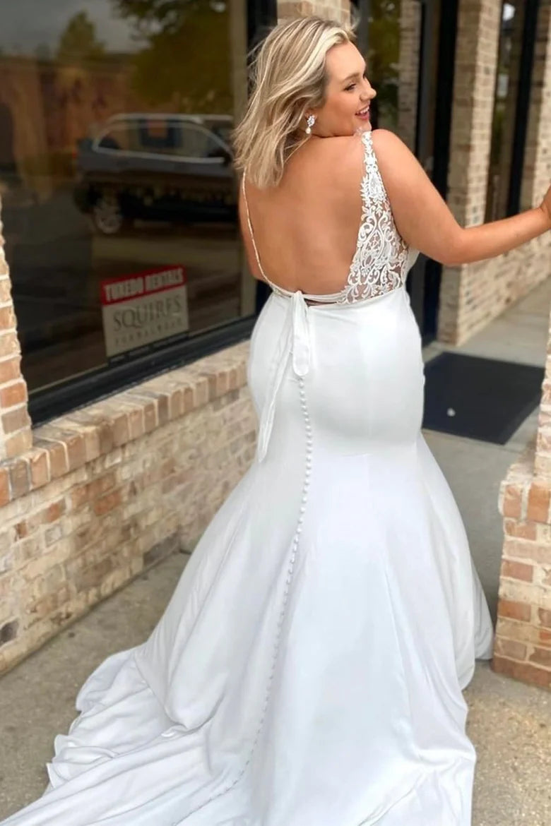 Vestido de novia de corte trompeta con escote cuadrado y espalda abierta